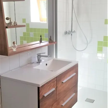 Maison Chaleureuse Avec Piscine Hotel Nîmes