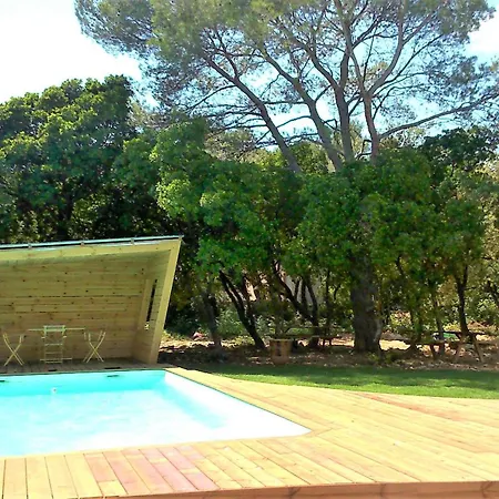 Maison Chaleureuse Avec Piscine Hotel